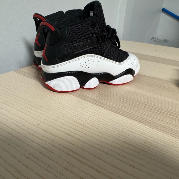 Jordan 6 Rings - Picture 3 of 8